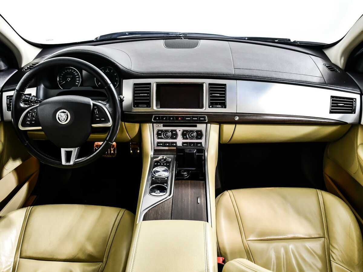 Jaguar XF 2011 года с пробегом. Фото: #10