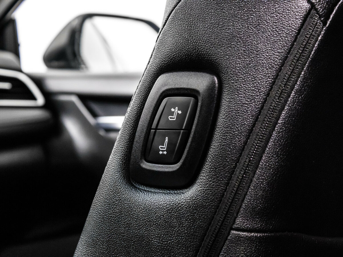 Toyota Camry 2022 года с пробегом. Фото: #12