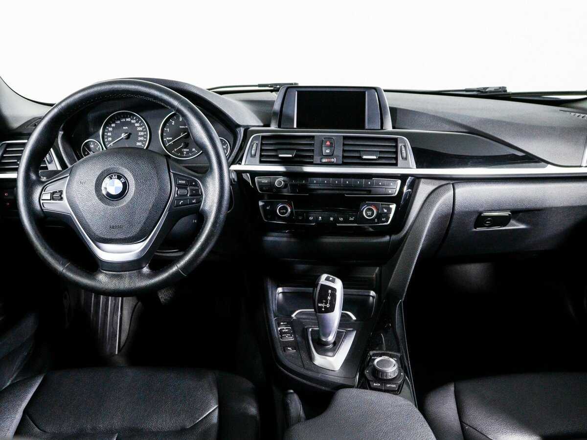 BMW 3 серии 2015 года с пробегом. Фото: #9