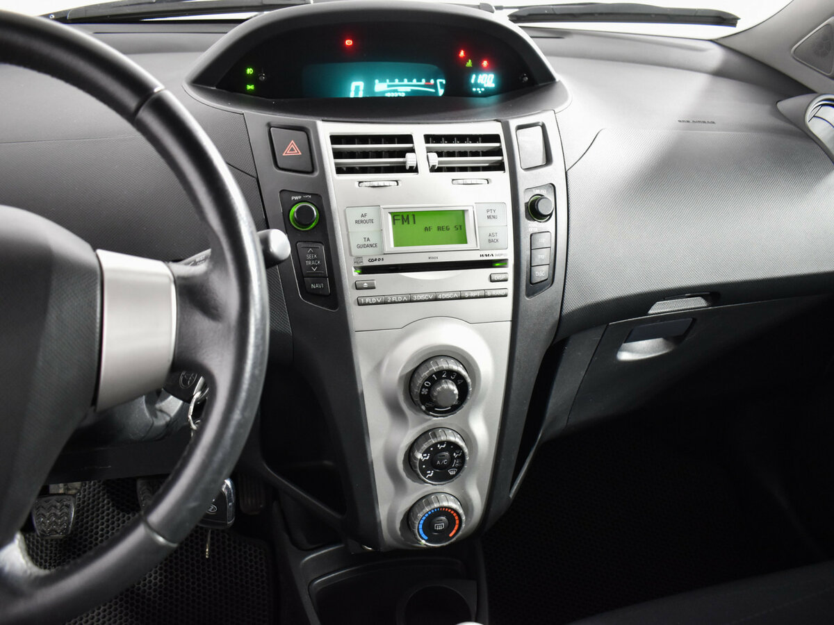 Toyota Yaris 2008 года с пробегом. Фото: #15