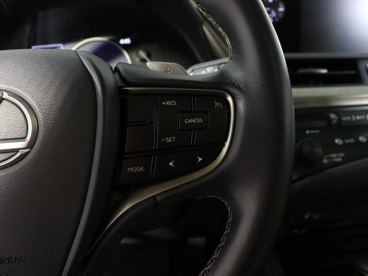Lexus ES 2019 года с пробегом. Фото: #17