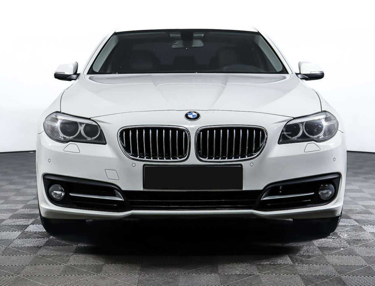 BMW 5 серии 2013 года с пробегом. Фото: #1