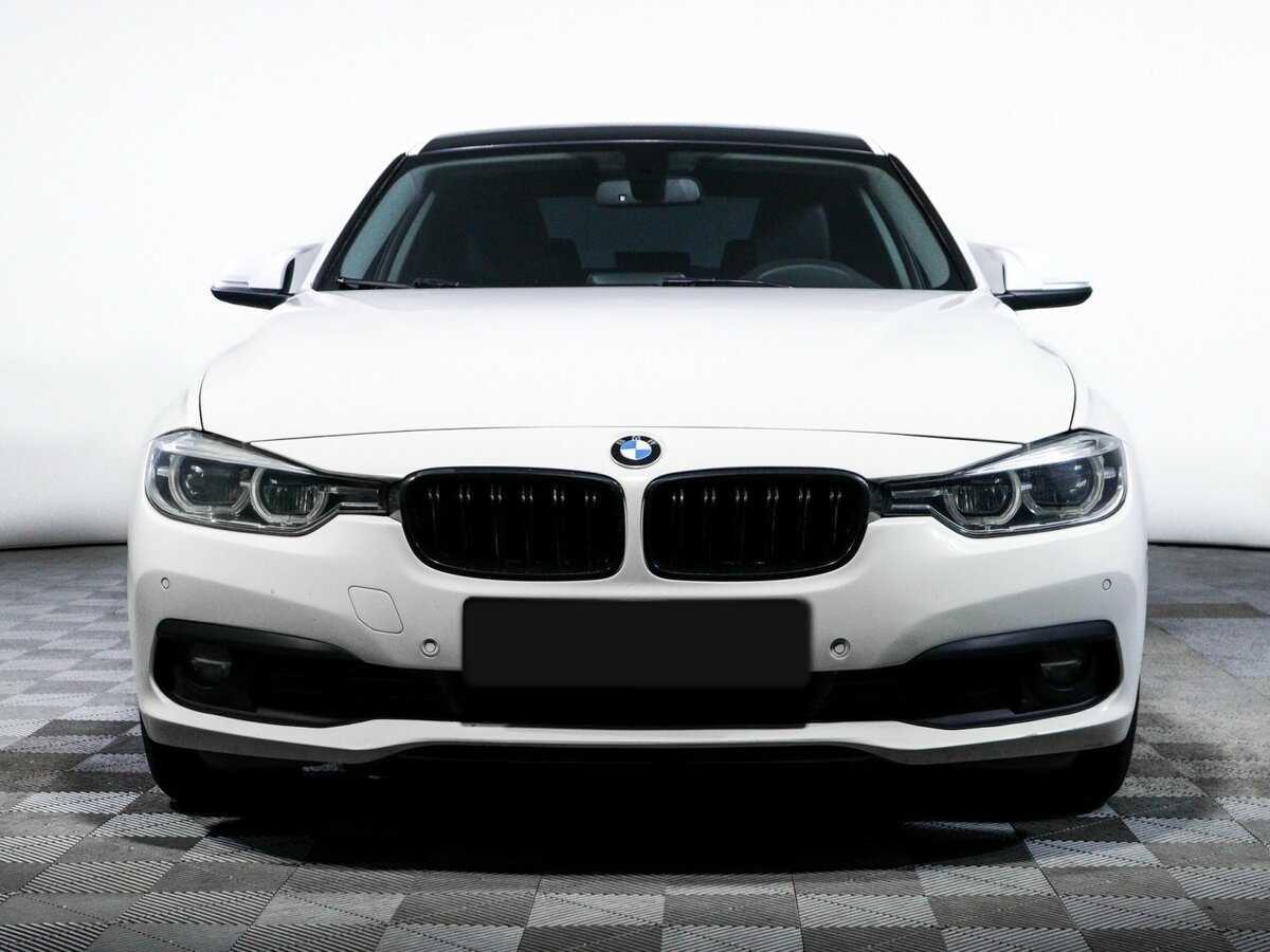 BMW 3 серии 2015 года с пробегом. Фото: #1
