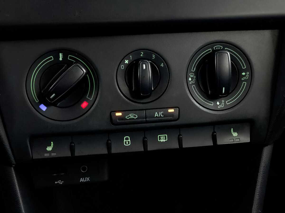 Skoda Rapid 2017 года с пробегом. Фото: #20