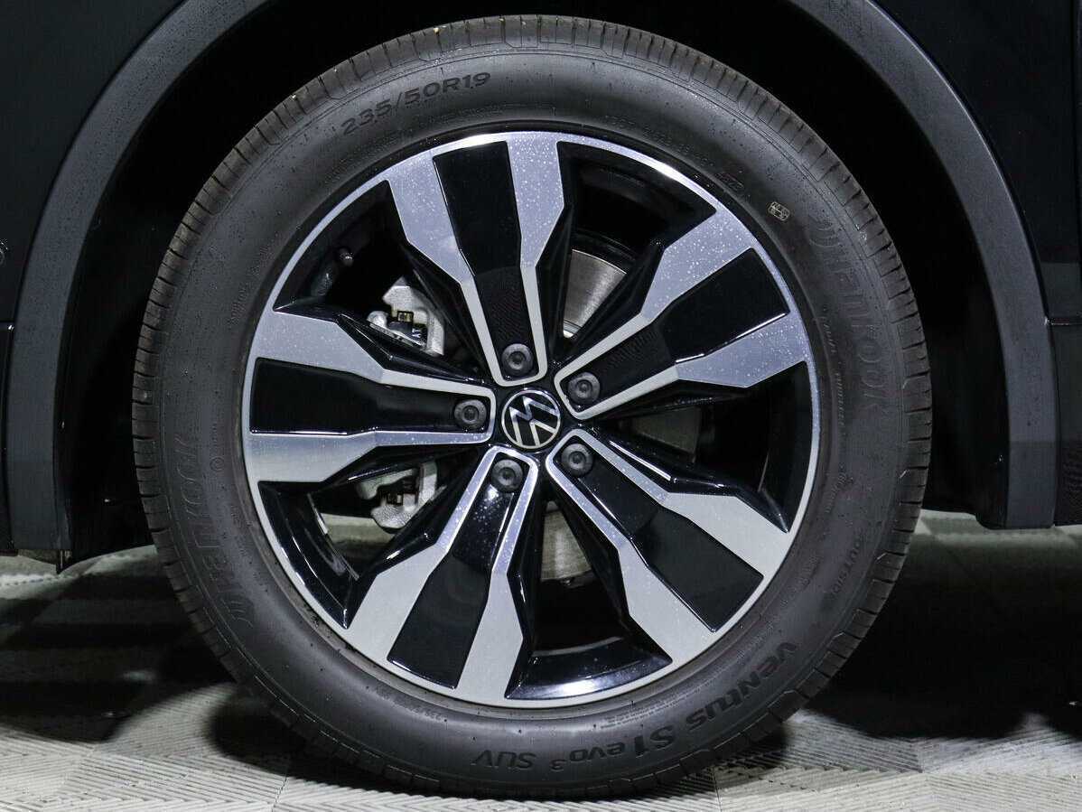 Volkswagen Tiguan 2023 года с пробегом. Фото: #13
