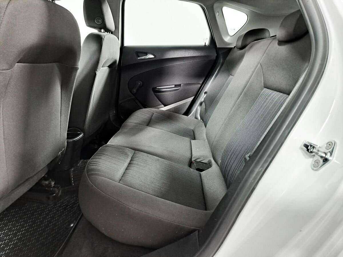 Opel Astra 2011 года с пробегом. Фото: #11