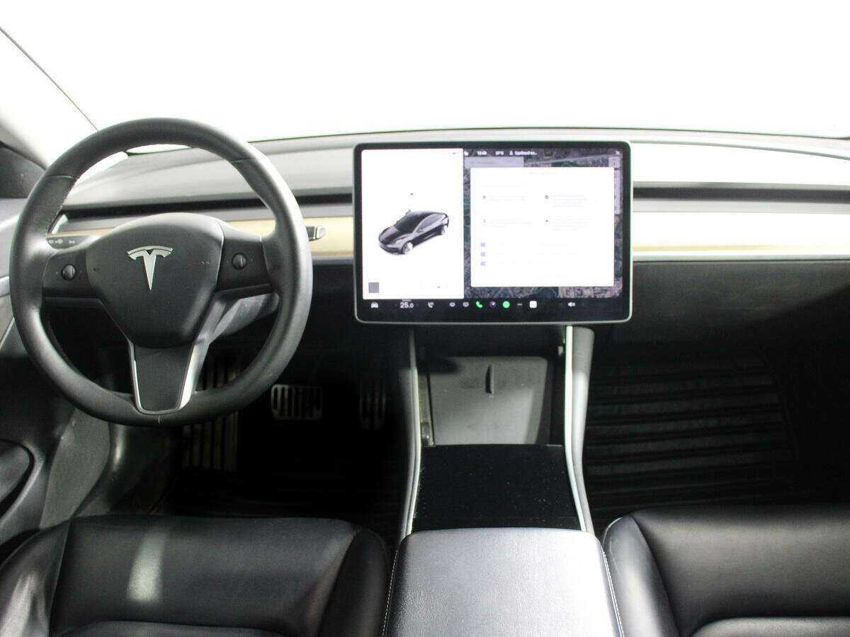 Tesla Model 3 2019 года с пробегом. Фото: #10
