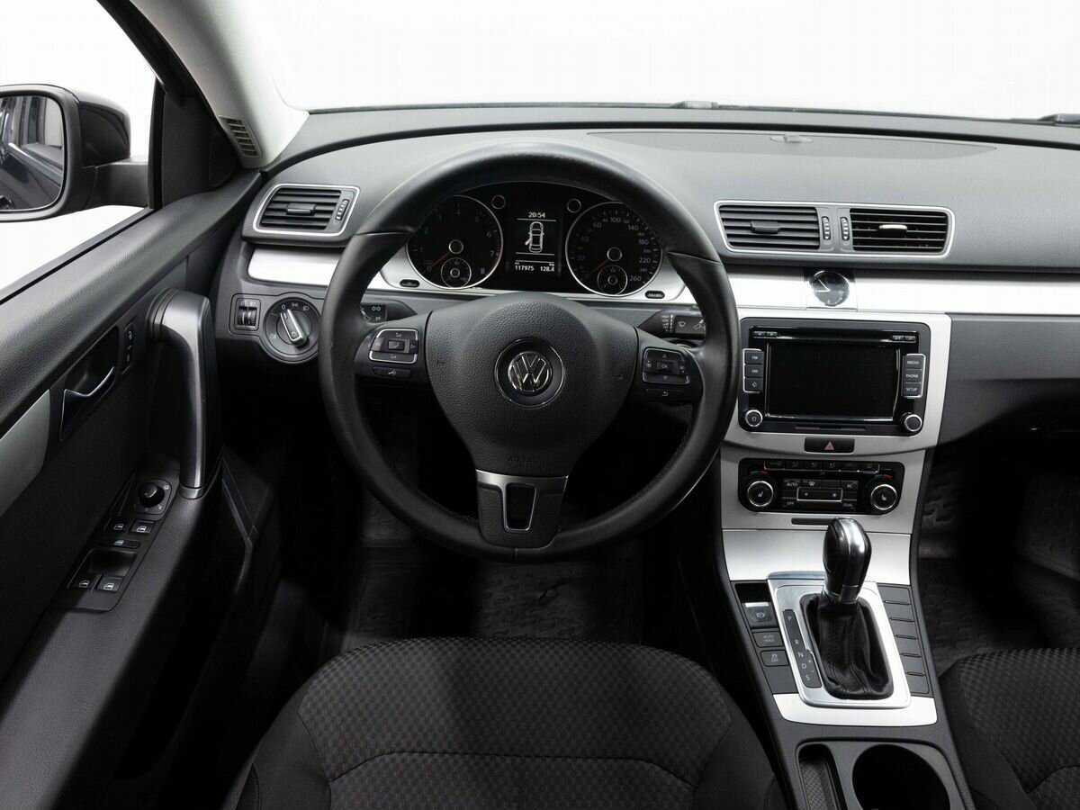 Volkswagen Passat 2011 года с пробегом. Фото: #15