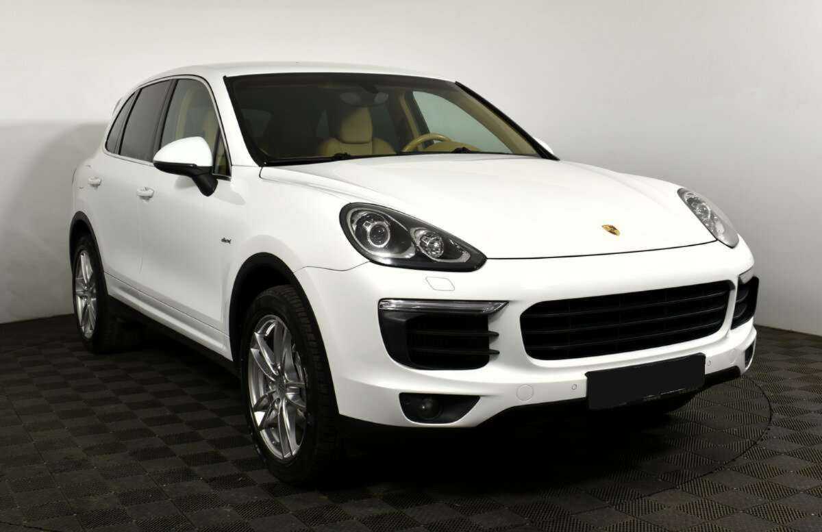 Porsche Cayenne 2015 года с пробегом. Фото: #2
