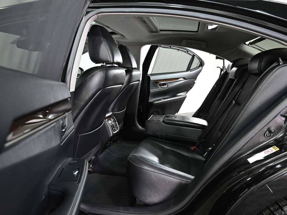 Lexus ES 2013 года с пробегом. Фото: #6