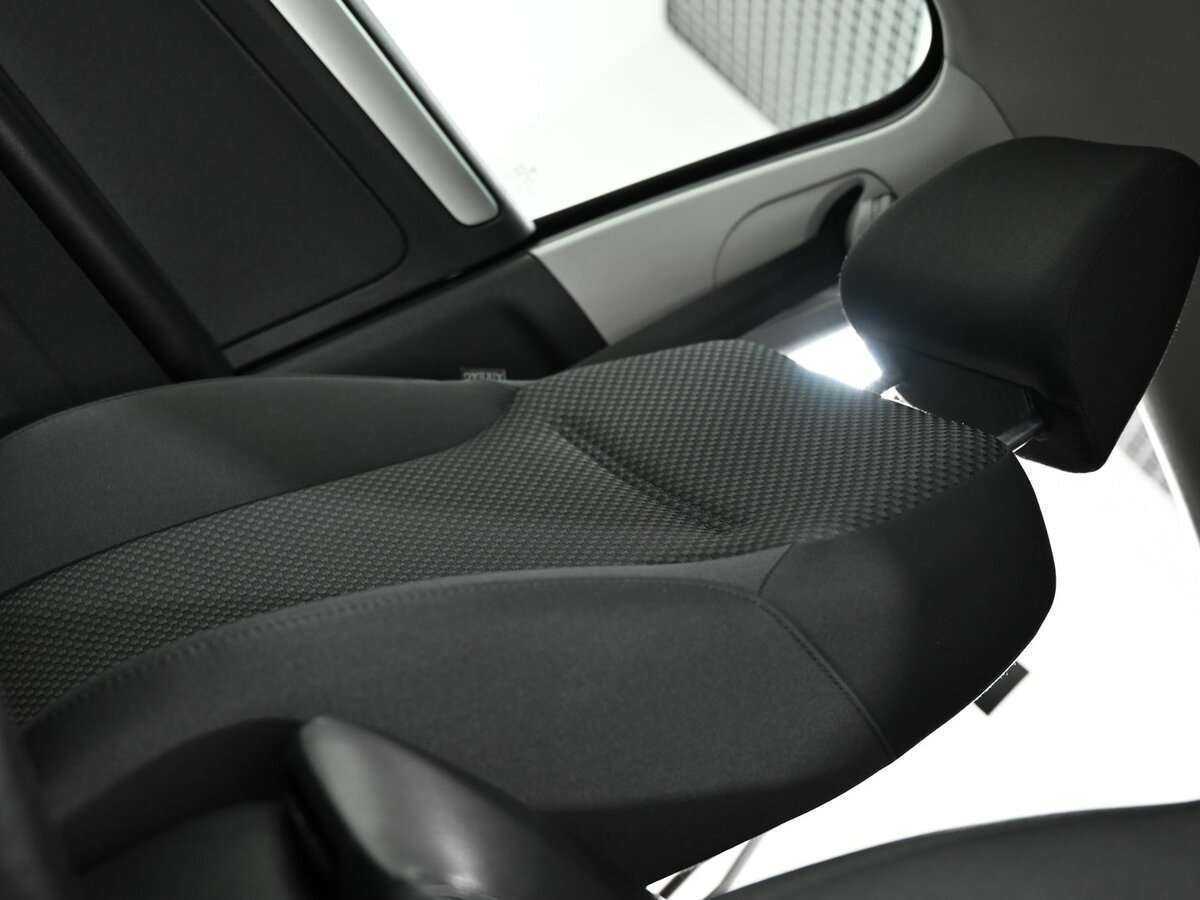 Volkswagen Jetta 2012 года с пробегом. Фото: #12