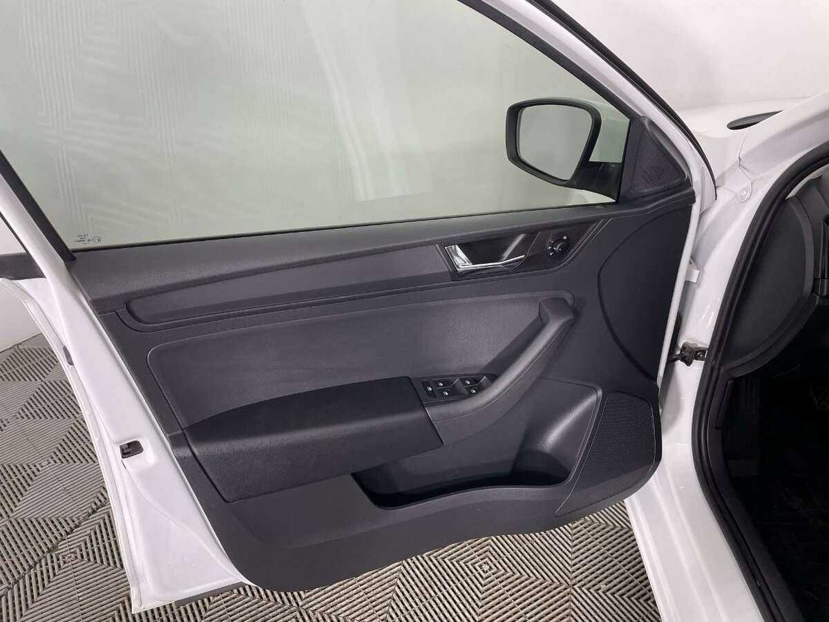 Skoda Rapid 2021 года с пробегом. Фото: #7