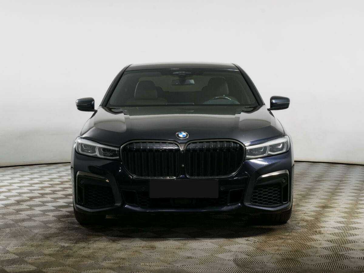 BMW 7 серии 2020 года с пробегом. Фото: #1