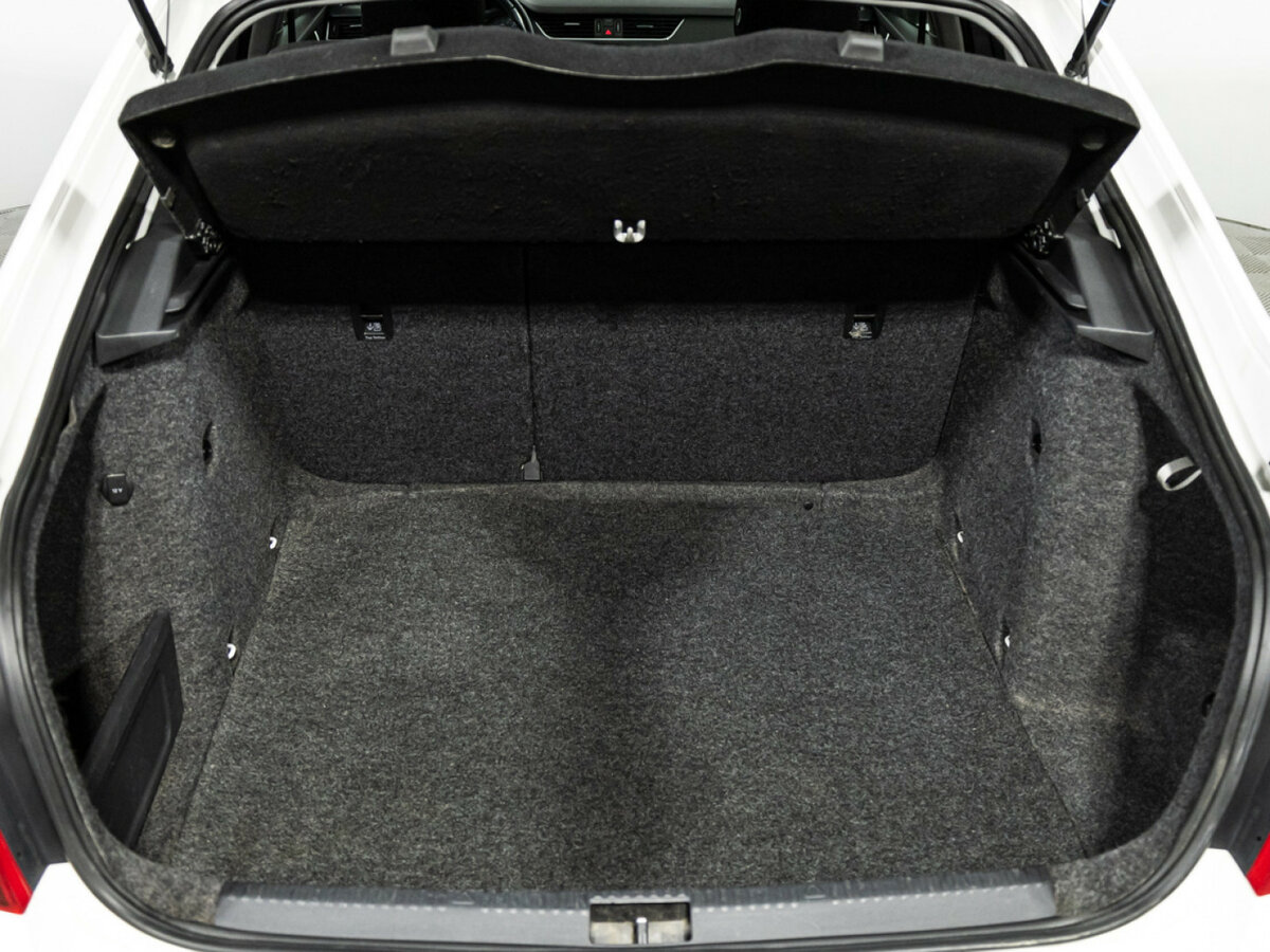 Skoda Octavia 2014 года с пробегом. Фото: #14