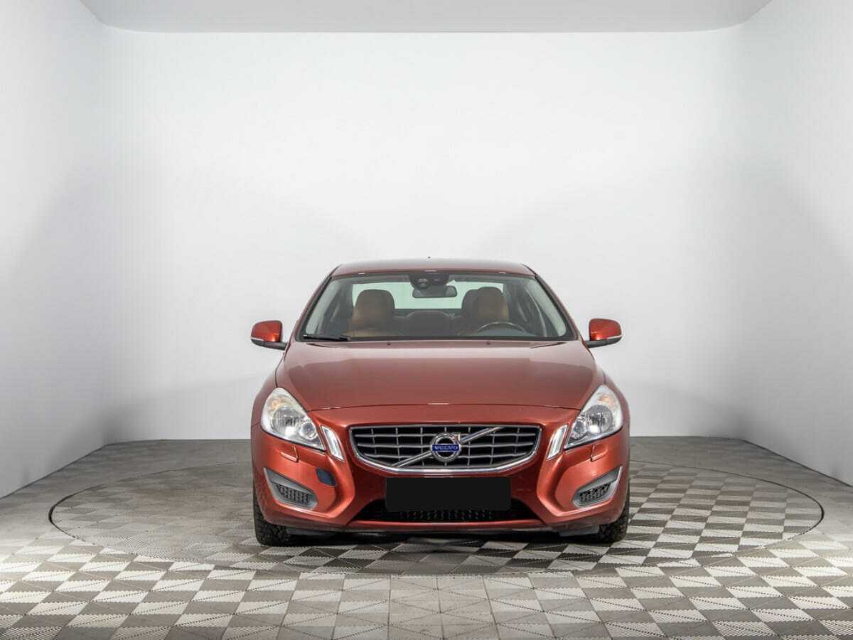 Volvo S60 2011 года с пробегом. Фото: #0