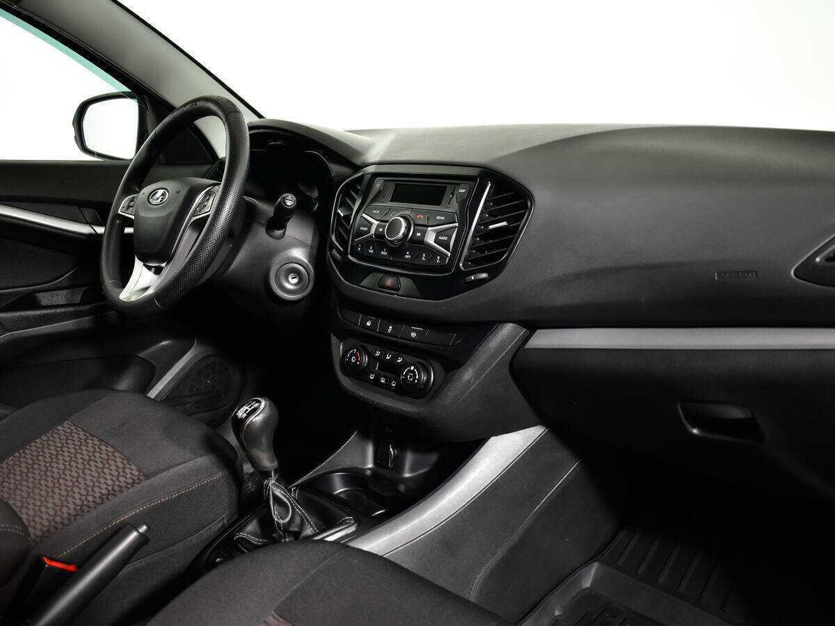 Lada (ВАЗ) Vesta 2019 года с пробегом. Фото: #8