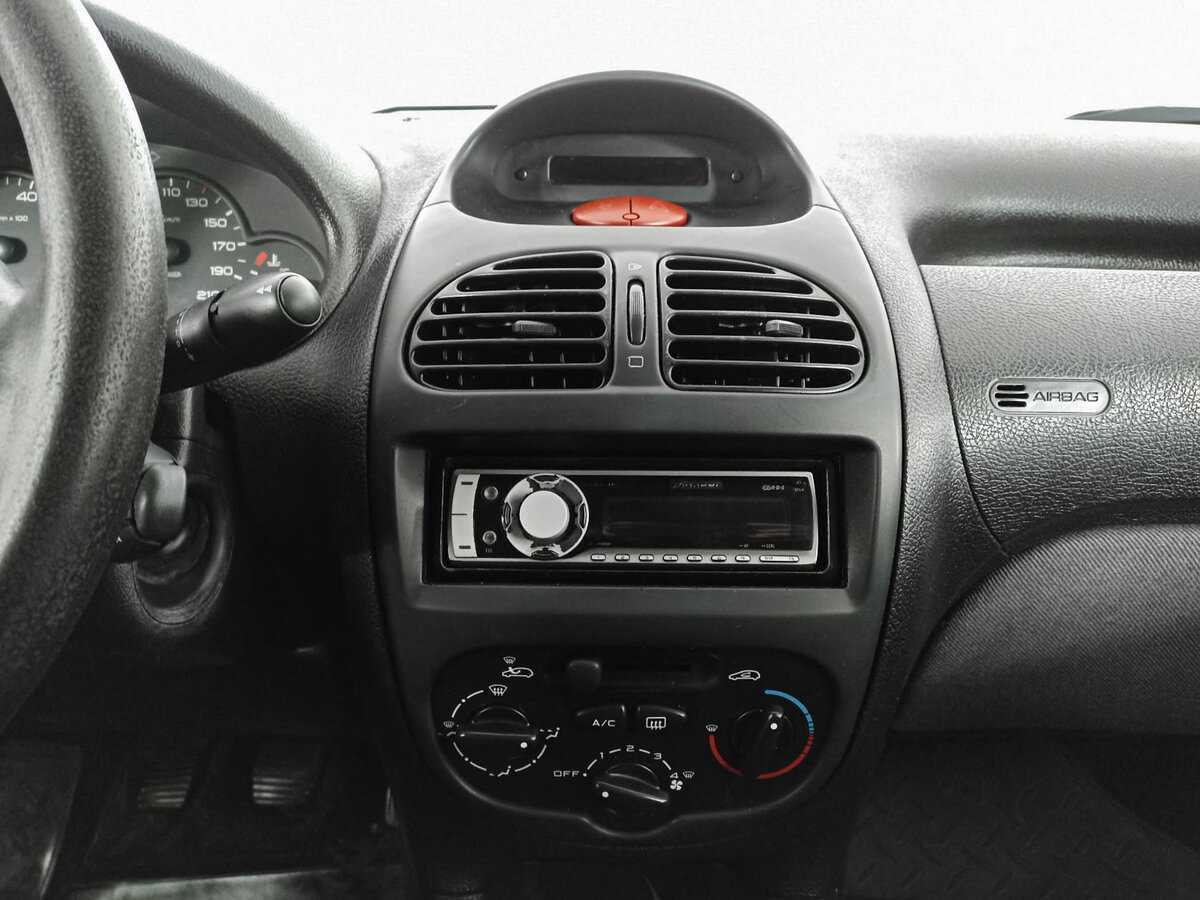 Peugeot 206 2006 года с пробегом. Фото: #14