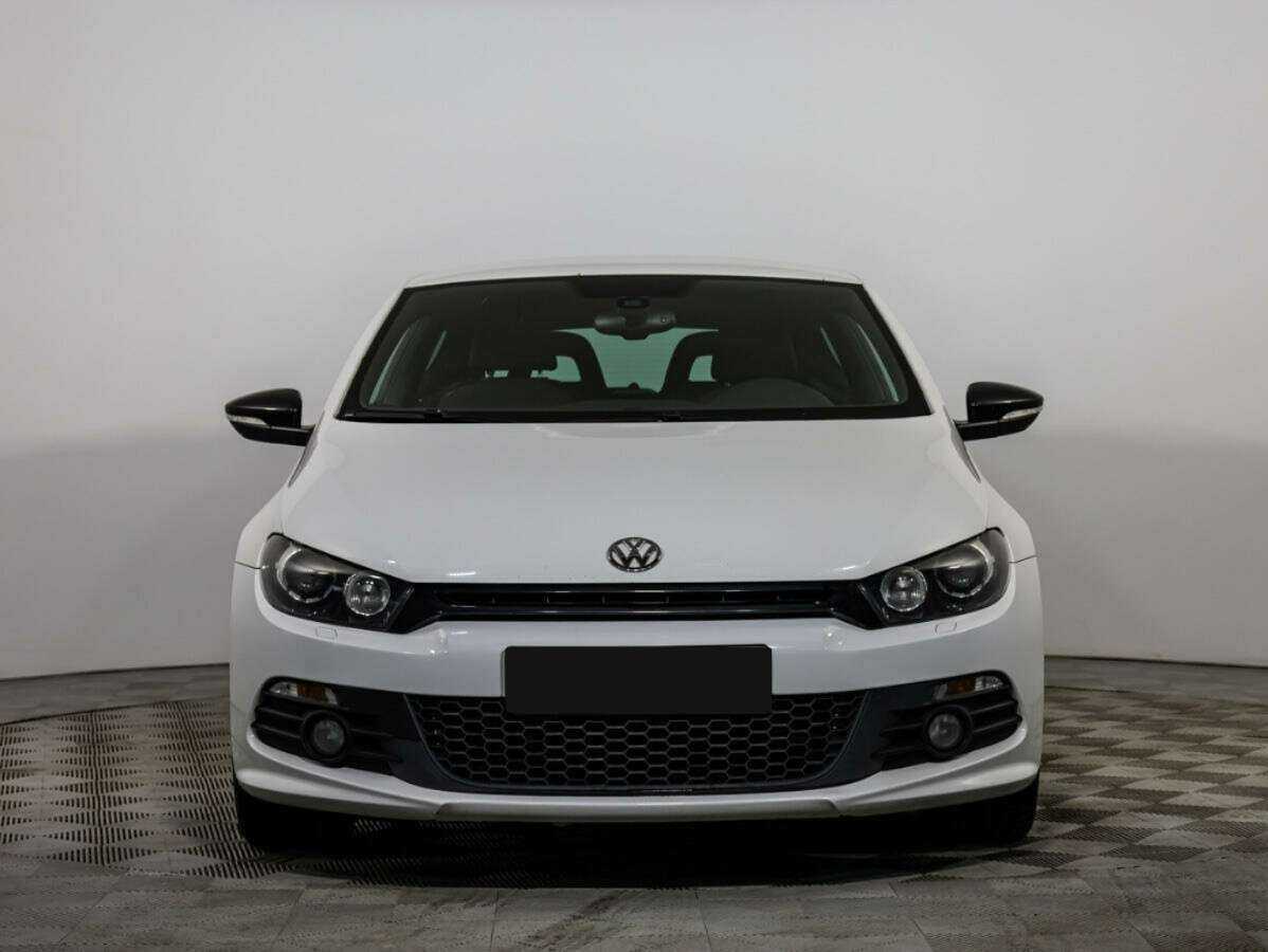 Volkswagen Scirocco 2013 года с пробегом. Фото: #0
