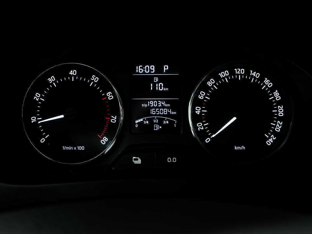 Skoda Rapid 2014 года с пробегом. Фото: #9