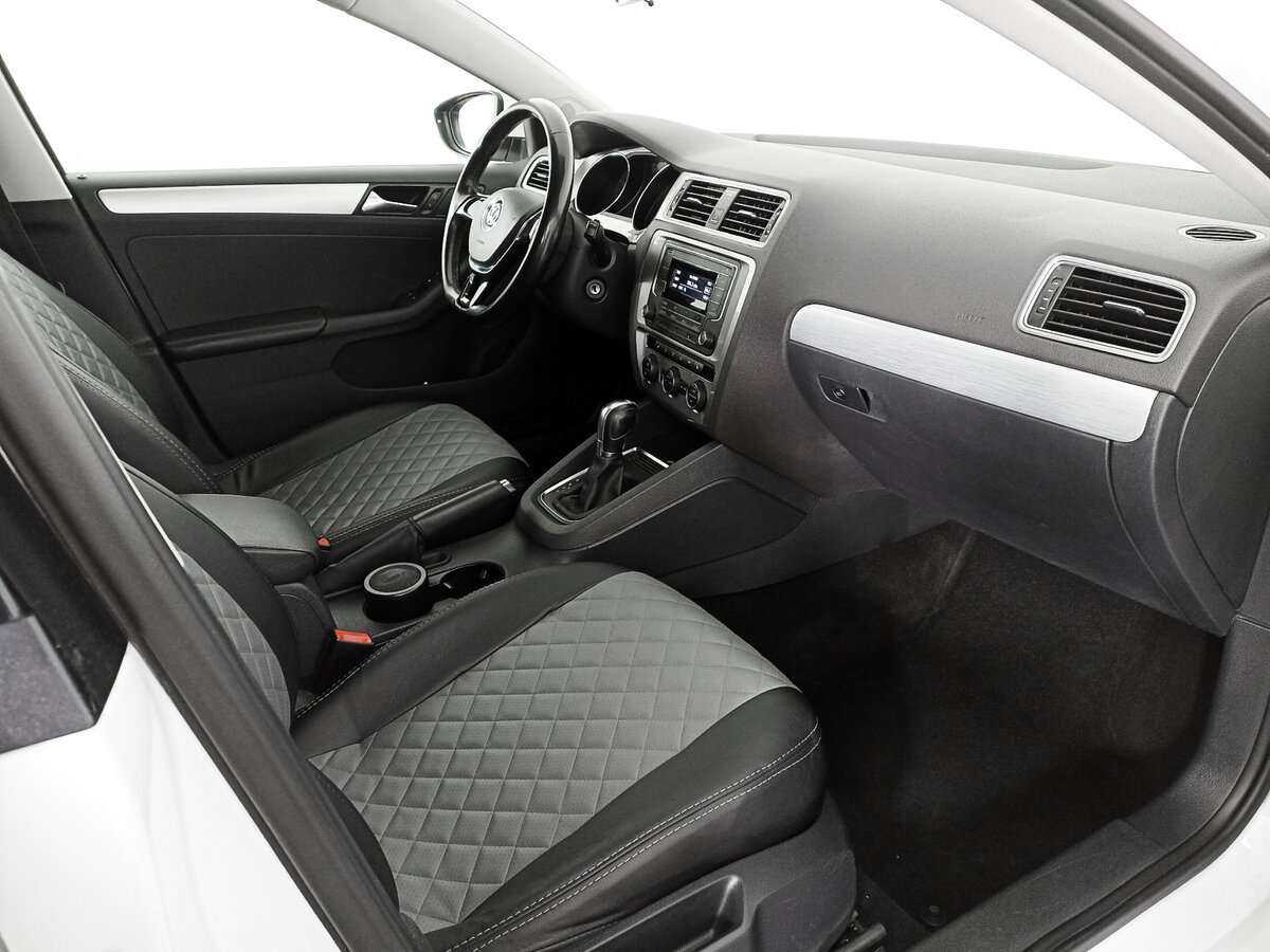 Volkswagen Jetta 2016 года с пробегом. Фото: #10