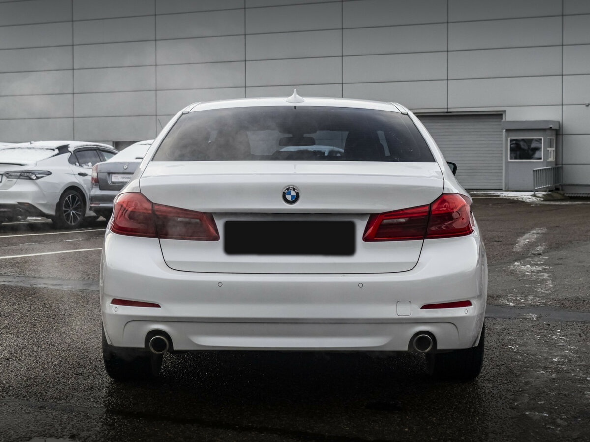 BMW 5 серии 2017 года с пробегом. Фото: #5