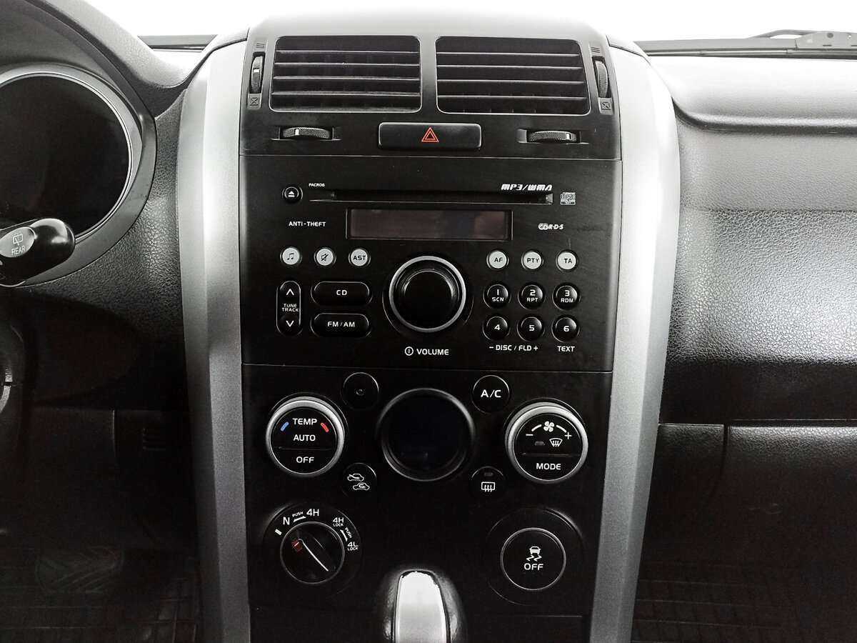 Suzuki Grand Vitara 2011 года с пробегом. Фото: #10