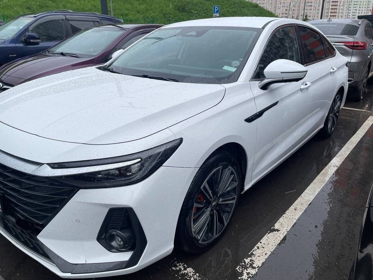 Chery Arrizo 8 2023 года с пробегом. Фото: #2