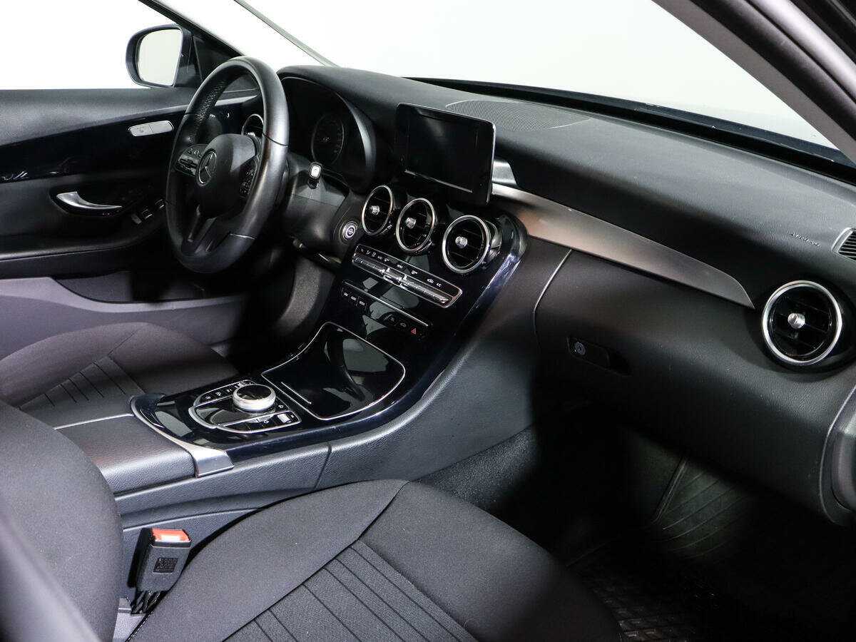 Mercedes-Benz C-Класс 2018 года с пробегом. Фото: #5