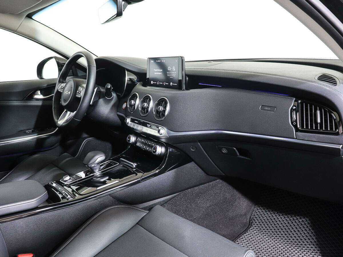 Kia Stinger 2023 года с пробегом. Фото: #8