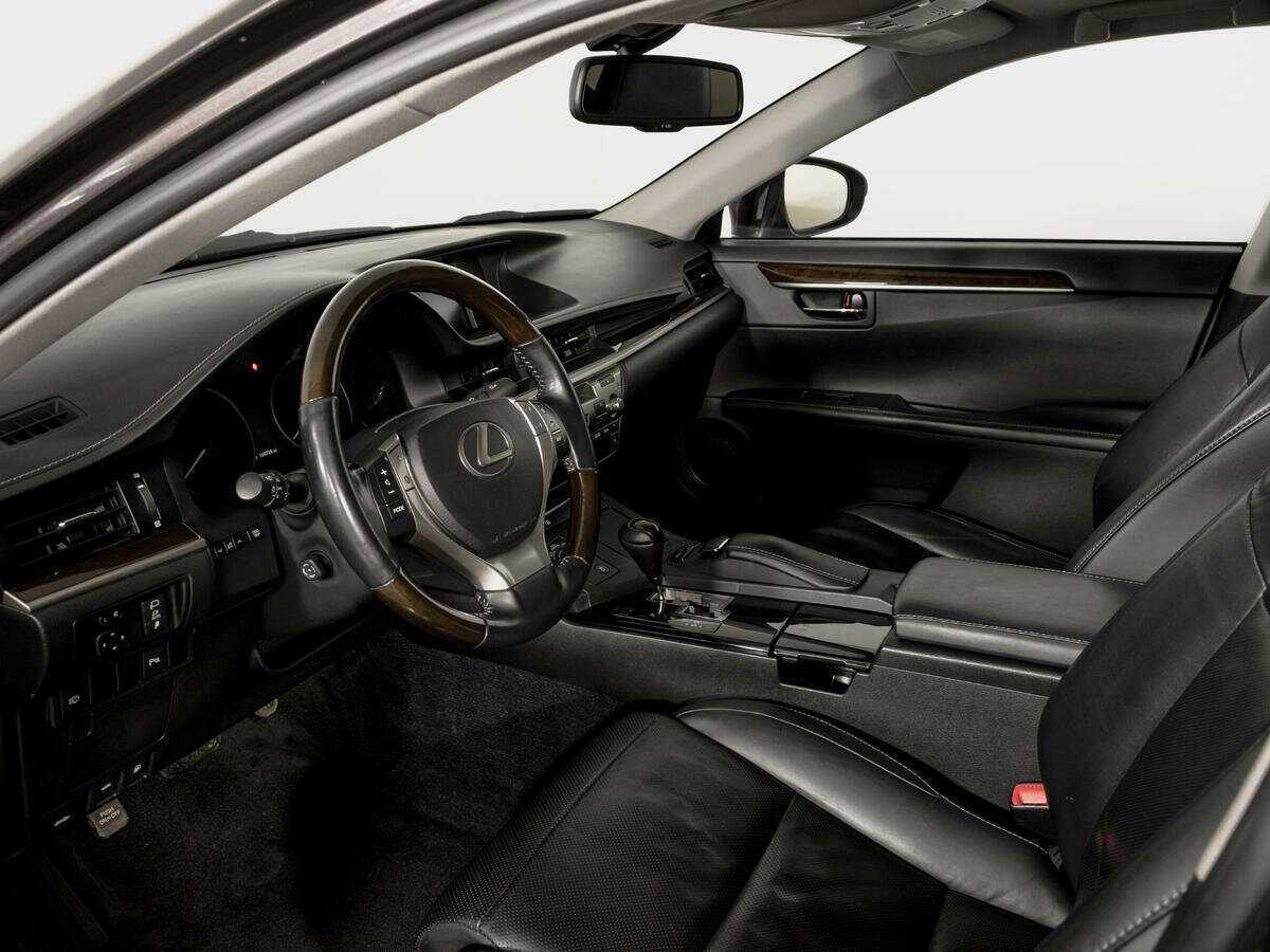 Lexus ES 2013 года с пробегом. Фото: #16