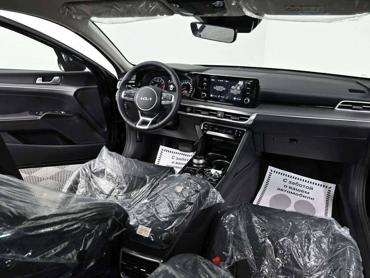 Kia K5 2023 года с пробегом. Фото: #12
