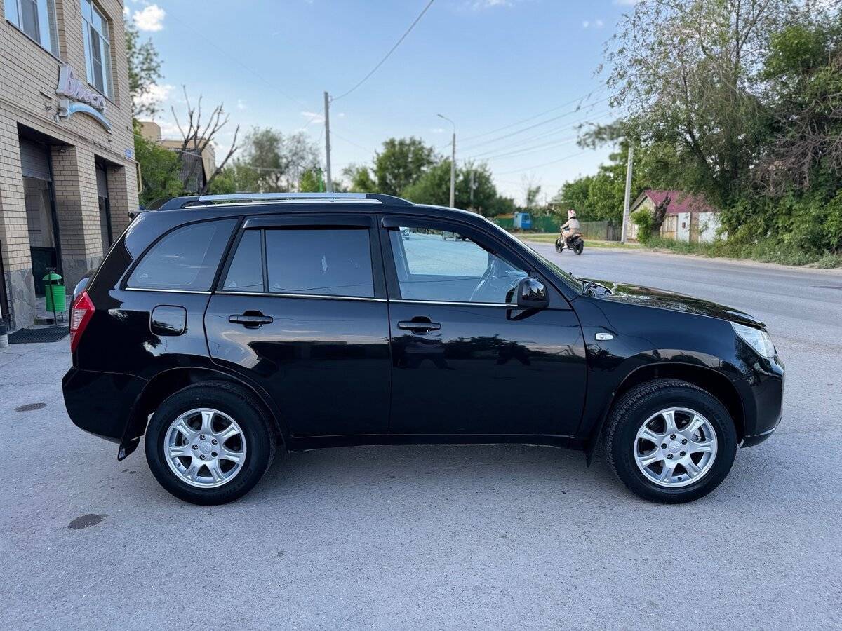 Chery Tiggo (T11) 2013 года с пробегом. Фото: #3