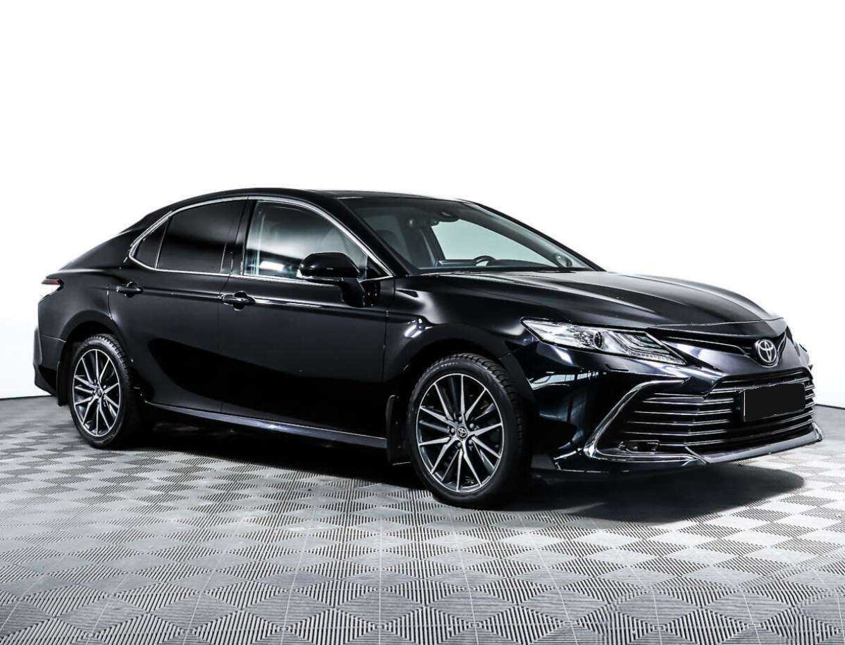 Toyota Camry 2022 года с пробегом. Фото: #1