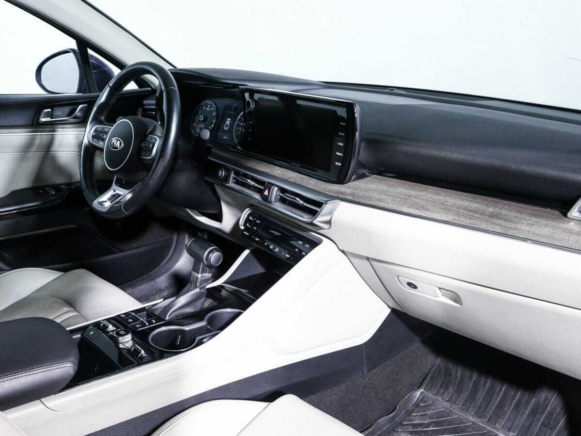 Kia K5 2021 года с пробегом. Фото: #6