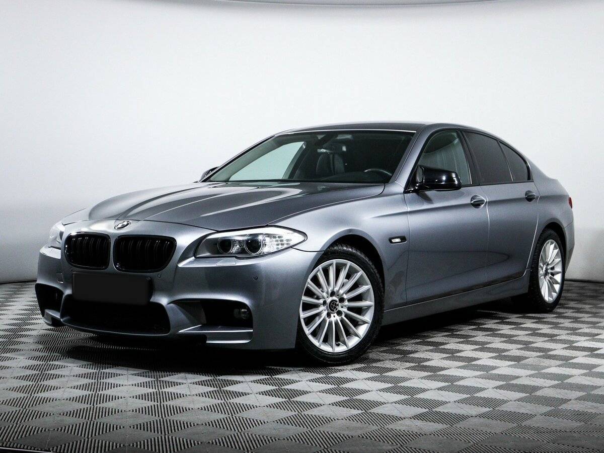 BMW 5 серии 2012 года с пробегом. Фото: #0