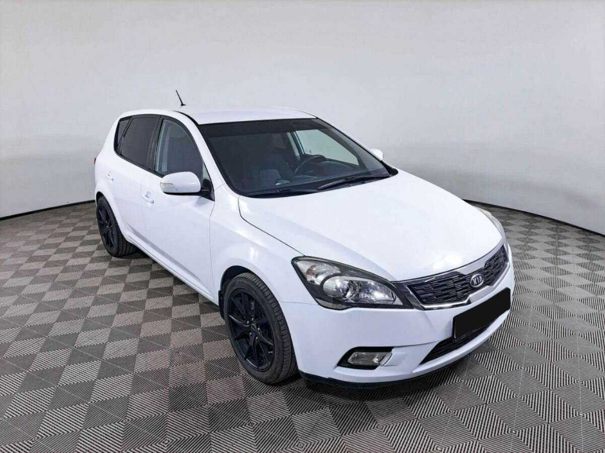 Kia Ceed 2010 года с пробегом. Фото: #2