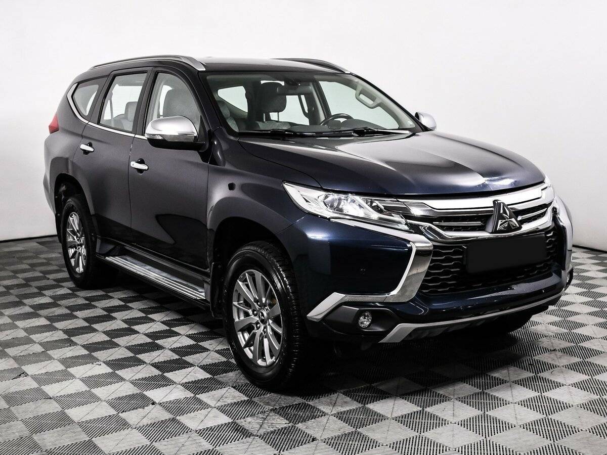 Mitsubishi Pajero Sport 2018 года с пробегом. Фото: #2