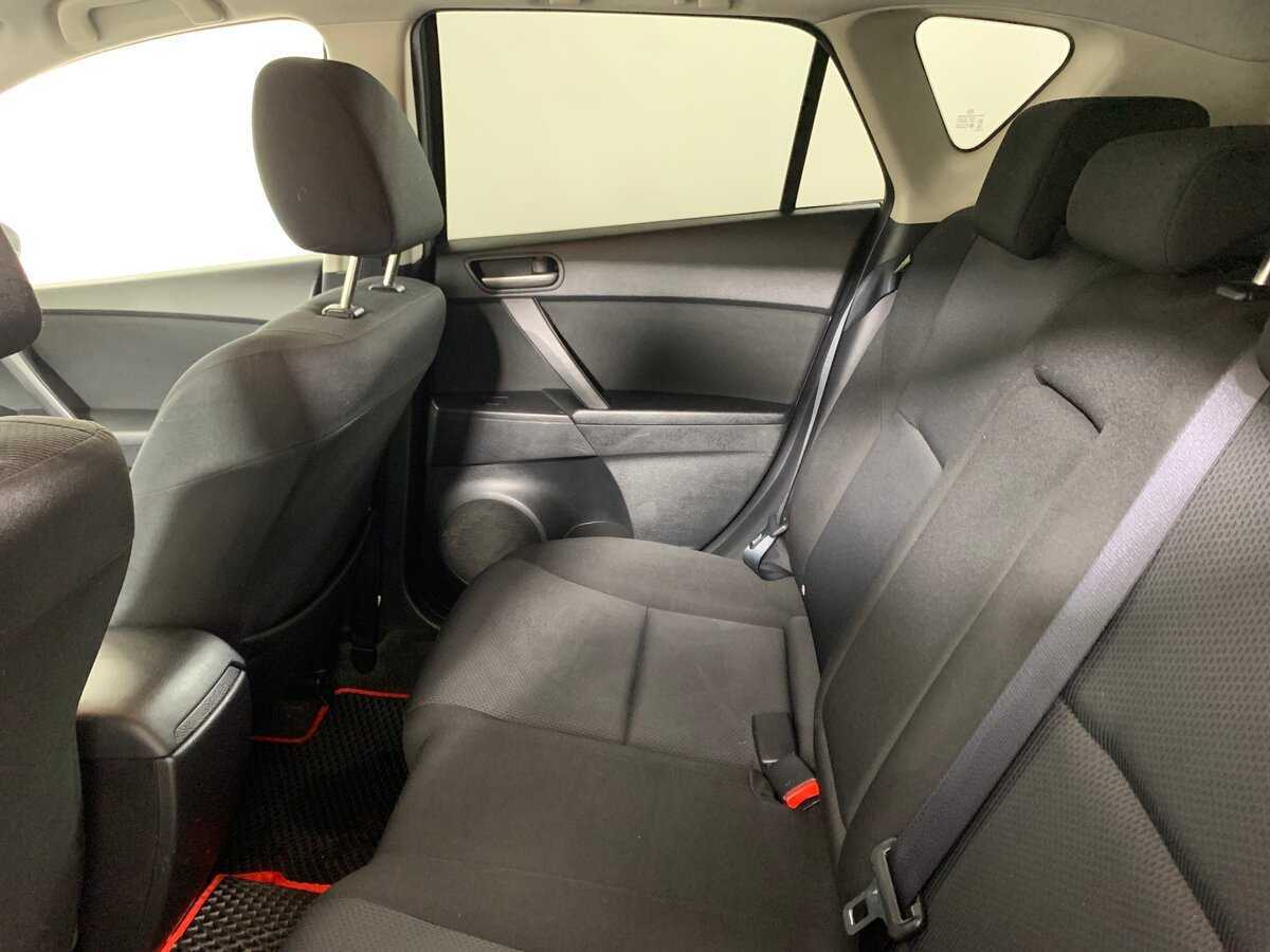 Mazda 3 2011 года с пробегом. Фото: #18