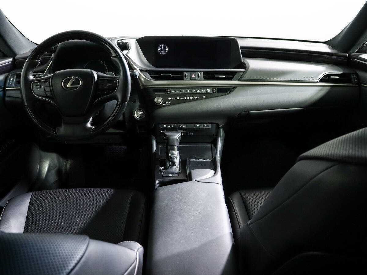 Lexus ES 2021 года с пробегом. Фото: #9