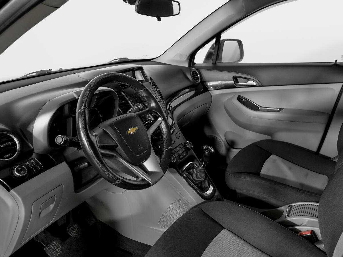 Chevrolet Orlando 2014 года с пробегом. Фото: #14