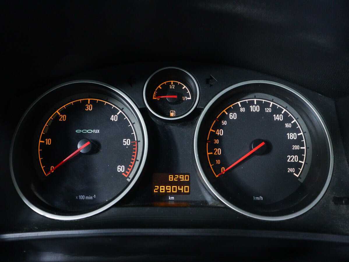 Opel Astra 2008 года с пробегом. Фото: #8