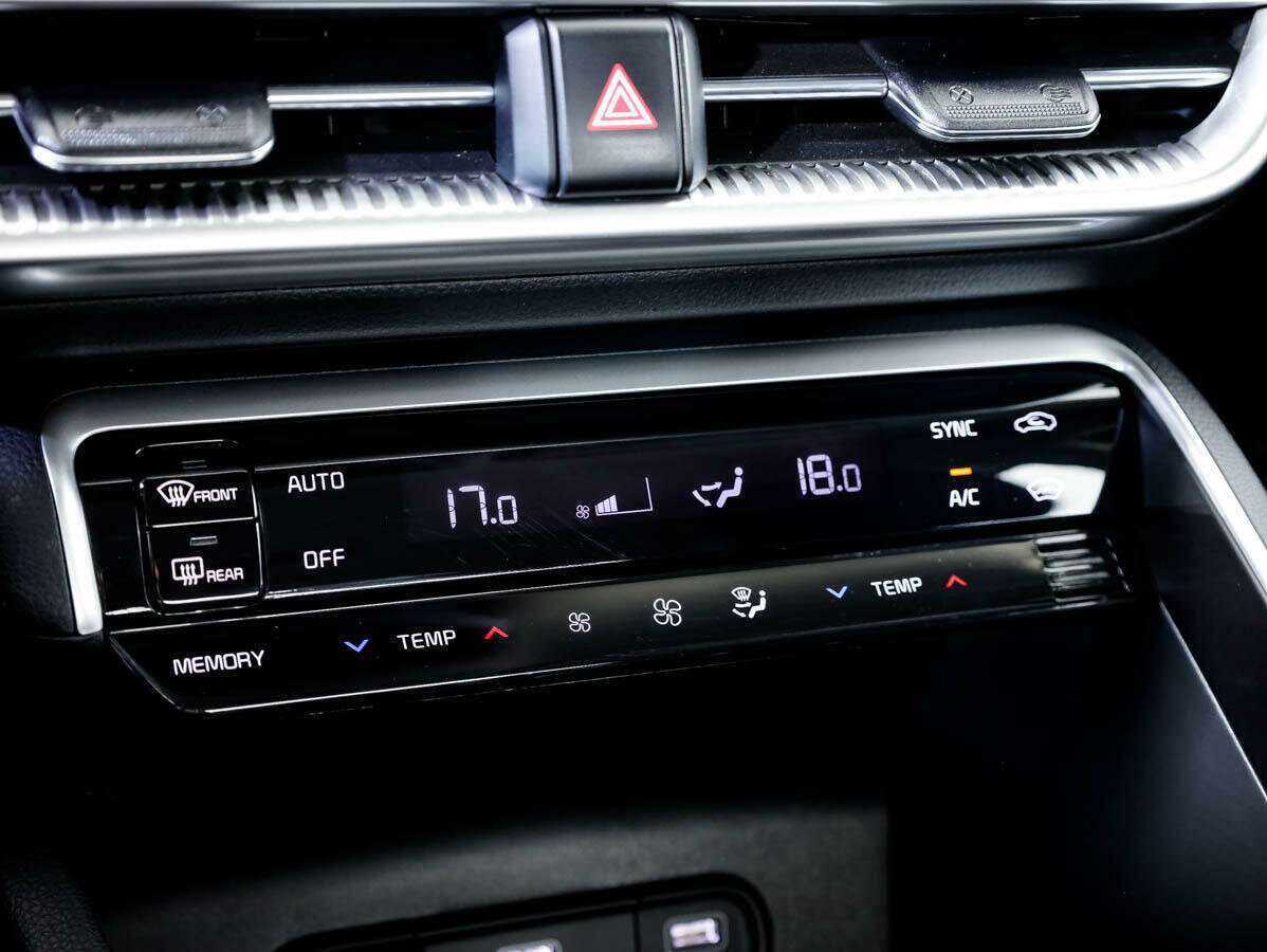 Kia K5 2022 года с пробегом. Фото: #14