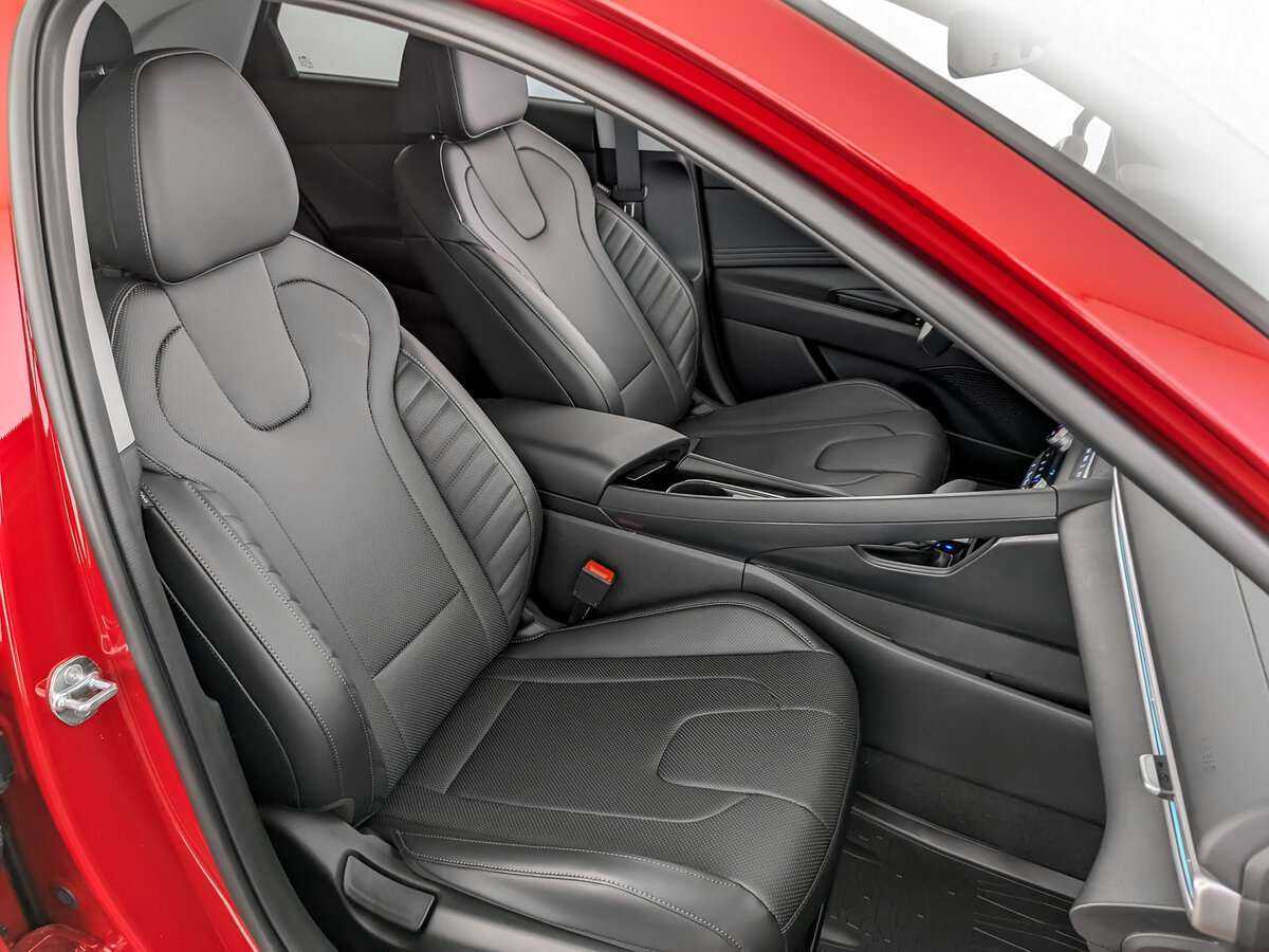 Hyundai Elantra 2022 года с пробегом. Фото: #23