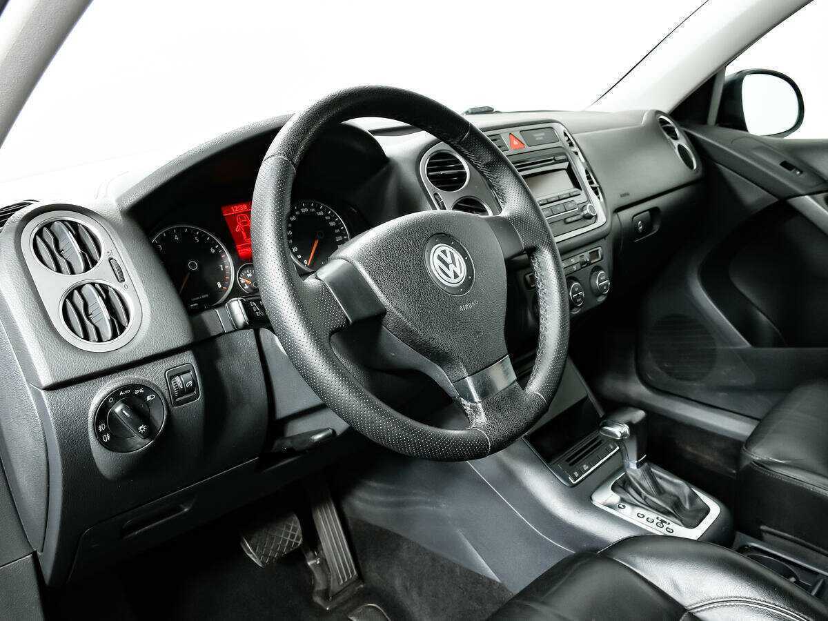 Volkswagen Tiguan 2008 года с пробегом. Фото: #12