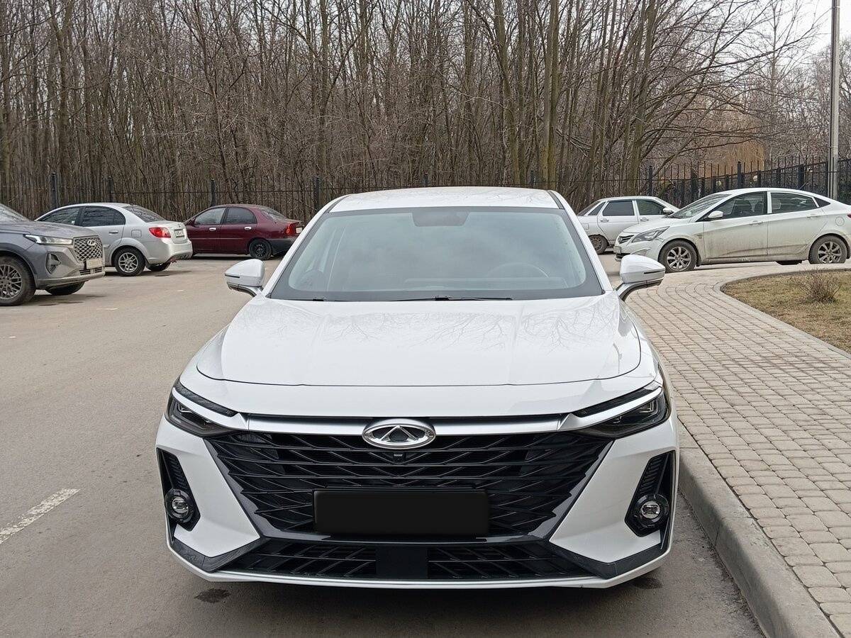 Chery Arrizo 8 2024 года с пробегом. Фото: #2