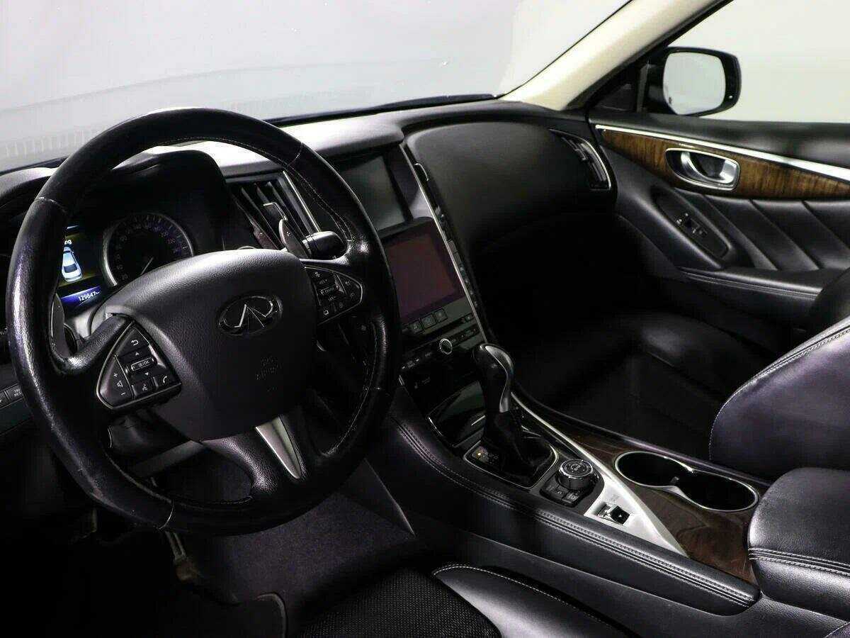 Infiniti Q50 2014 года с пробегом. Фото: #13