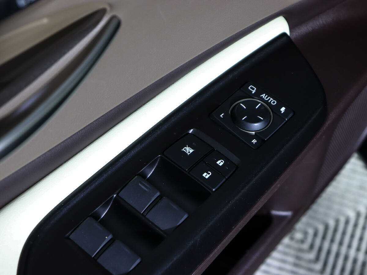 Lexus ES 2018 года с пробегом. Фото: #19