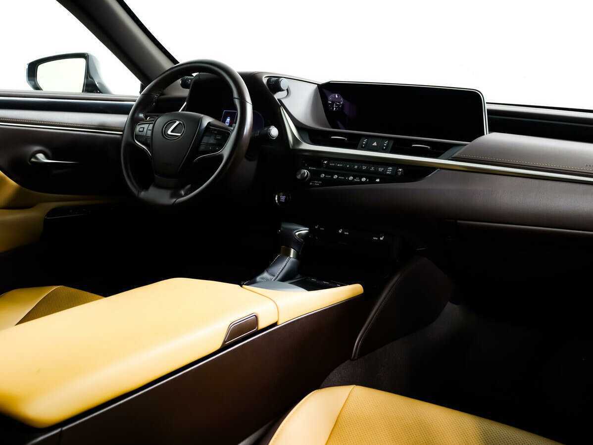 Lexus ES 2021 года с пробегом. Фото: #8