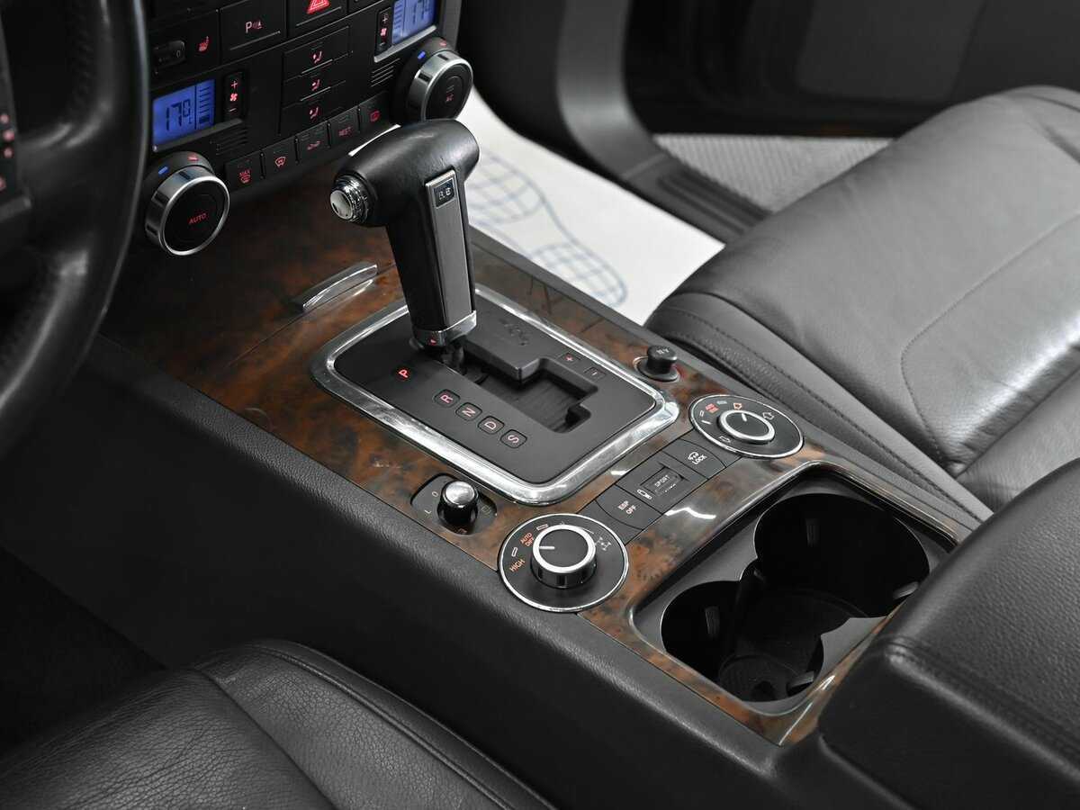 Volkswagen Touareg 2010 года с пробегом. Фото: #8