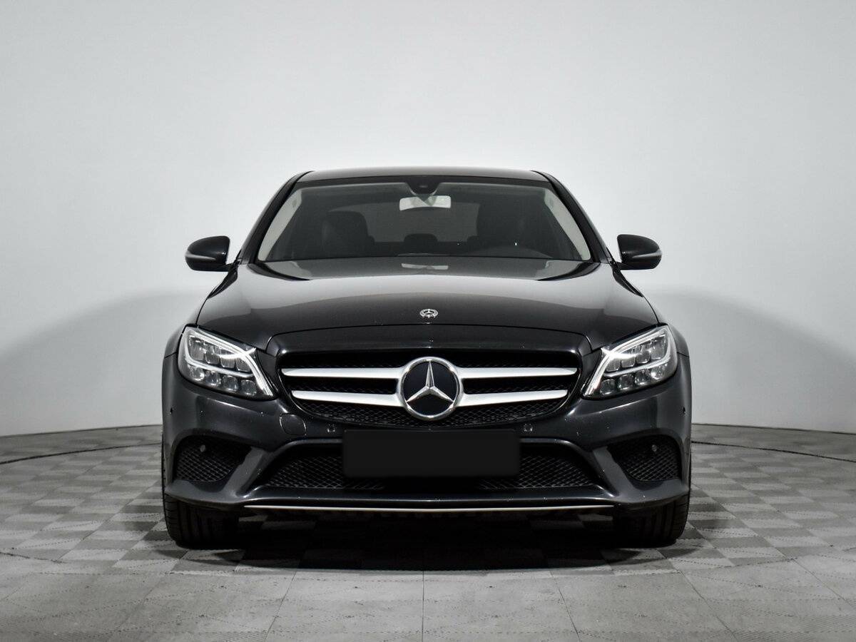 Mercedes-Benz C-Класс 2019 года с пробегом. Фото: #1